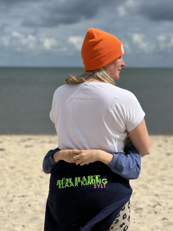 Hoodie LUCA „Rüm Hart Klaar Kiming Sylt“ in french navy (unisex) – Bild 2