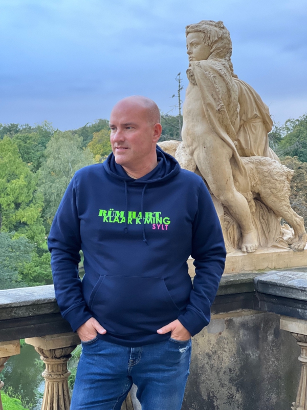 Hoodie LUCA „Rüm Hart Klaar Kiming Sylt“ in french navy (unisex)