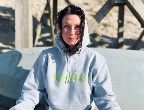 Hoodie LUCA „Rüm Hart Klaar Kiming“ in serene blue (unisex)