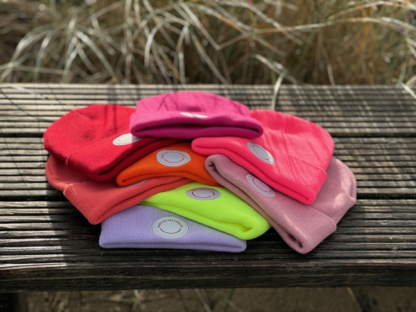 Beanie NOA "barfuss am Strand" Patch grau – Bild 11