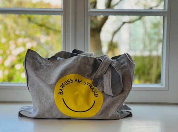 Beach Bag MARE „barfuss am Strand“ in heather grey – Bild 4